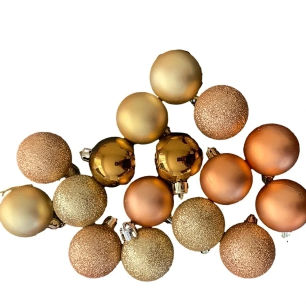 Red Rope of Cranberries with Gold & Champagne Glitter Christmas Ball Ornaments